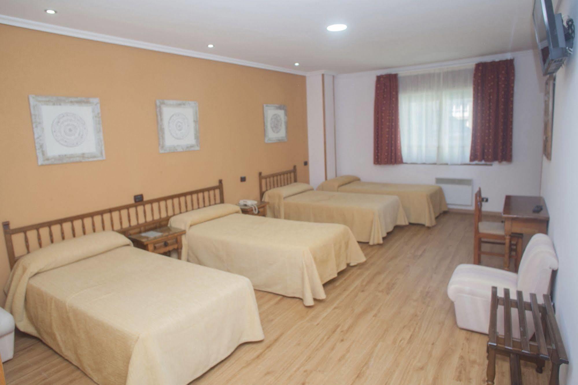 Hospedium Hotel La Marina Costa Da Morte セー エクステリア 写真
