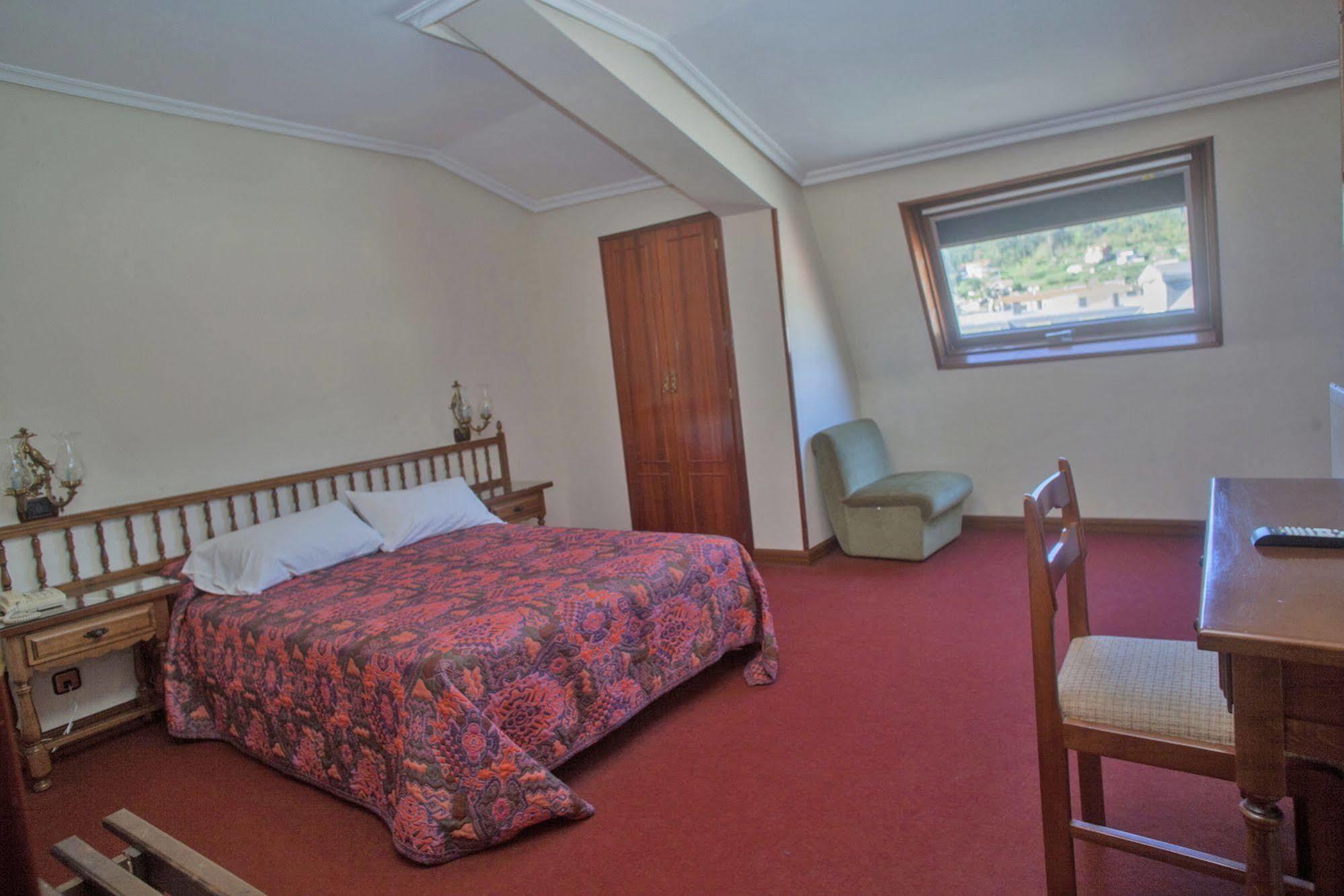 Hospedium Hotel La Marina Costa Da Morte セー エクステリア 写真
