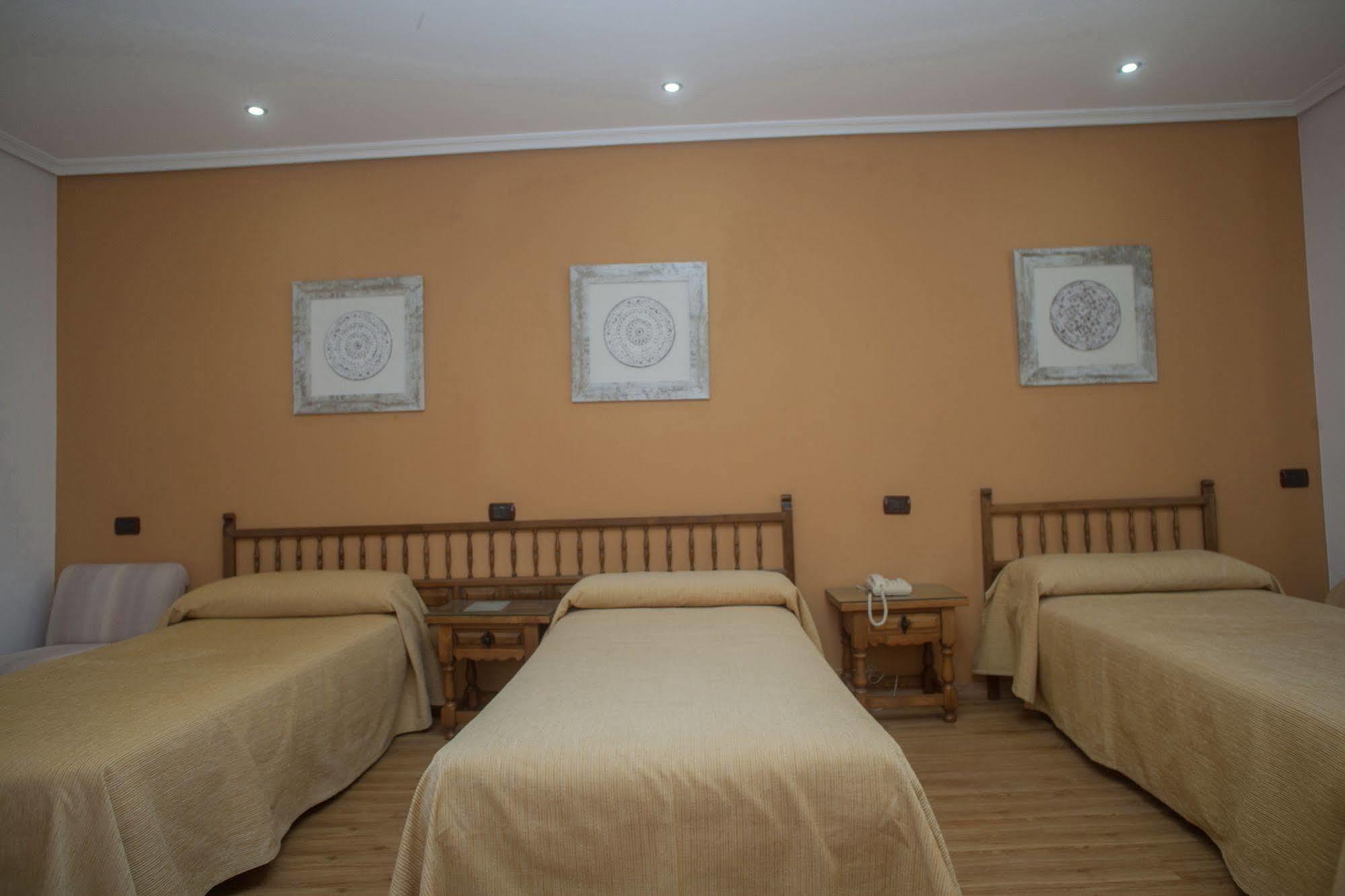 Hospedium Hotel La Marina Costa Da Morte セー エクステリア 写真