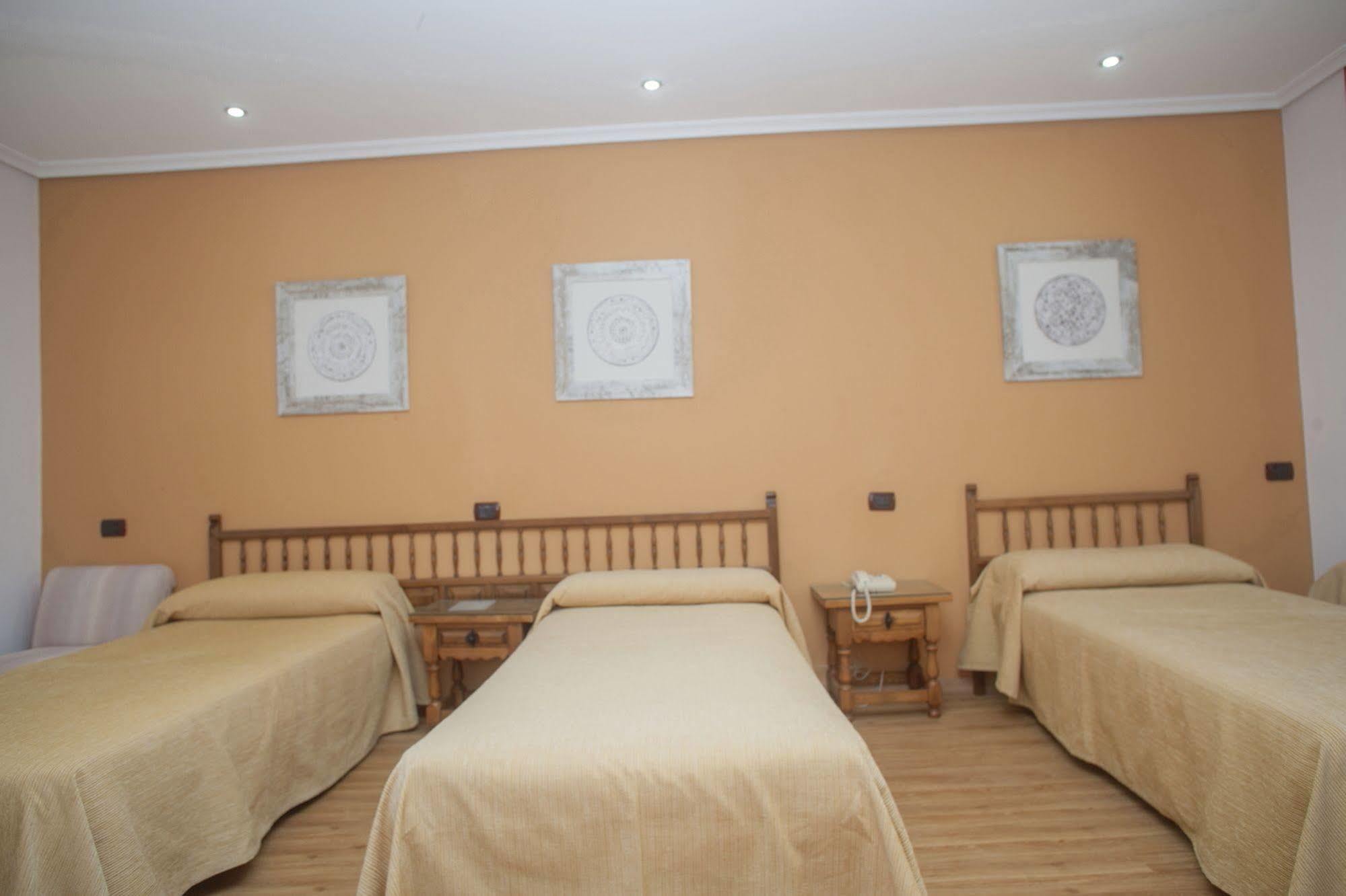 Hospedium Hotel La Marina Costa Da Morte セー エクステリア 写真